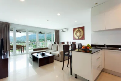 Superior-Apartment mit drei Schlafzimmern und Meerblick — The Park Surin Serviced Apartments by RESAVA